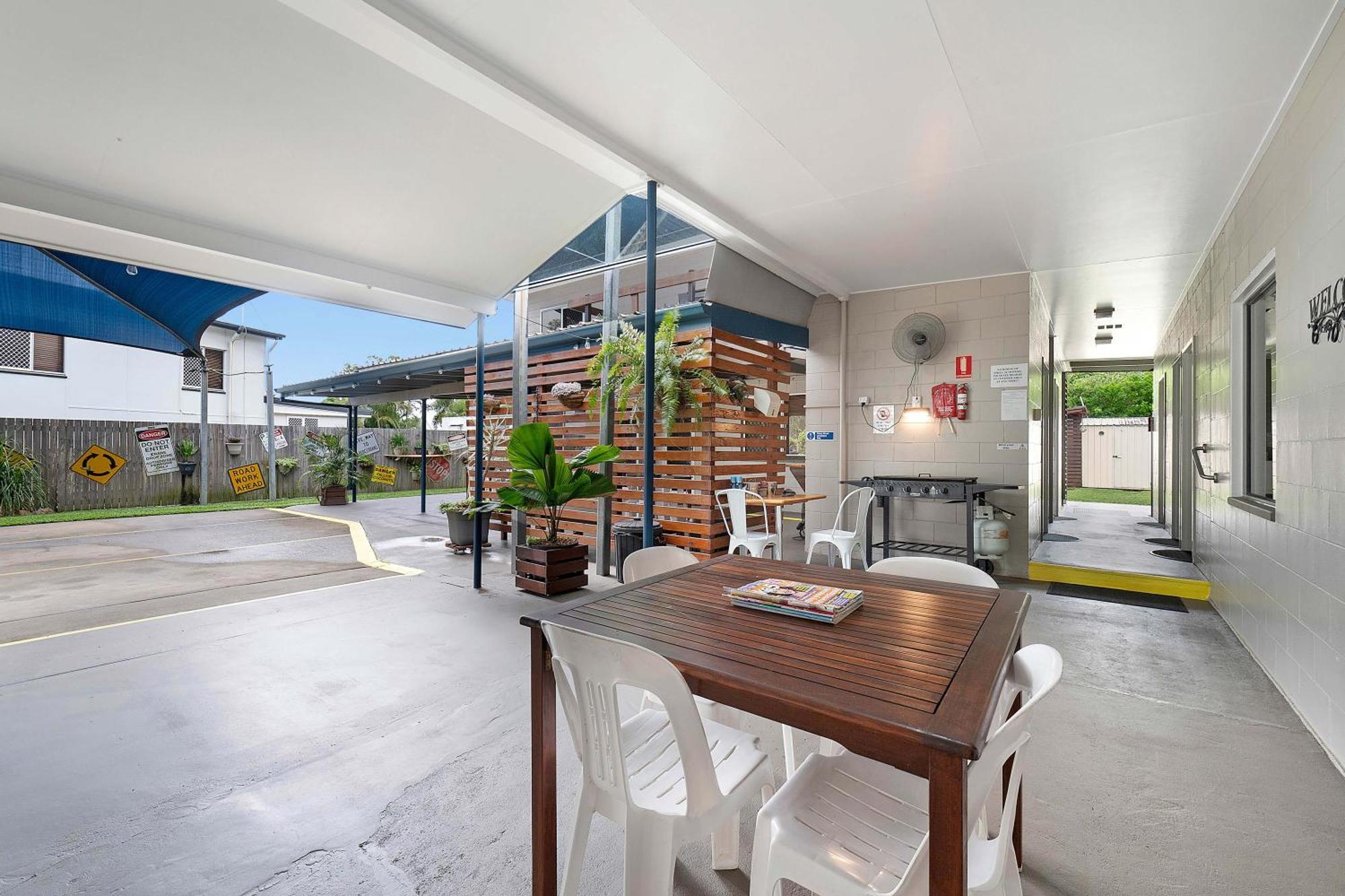 Seaforth Holiday Units Extérieur photo